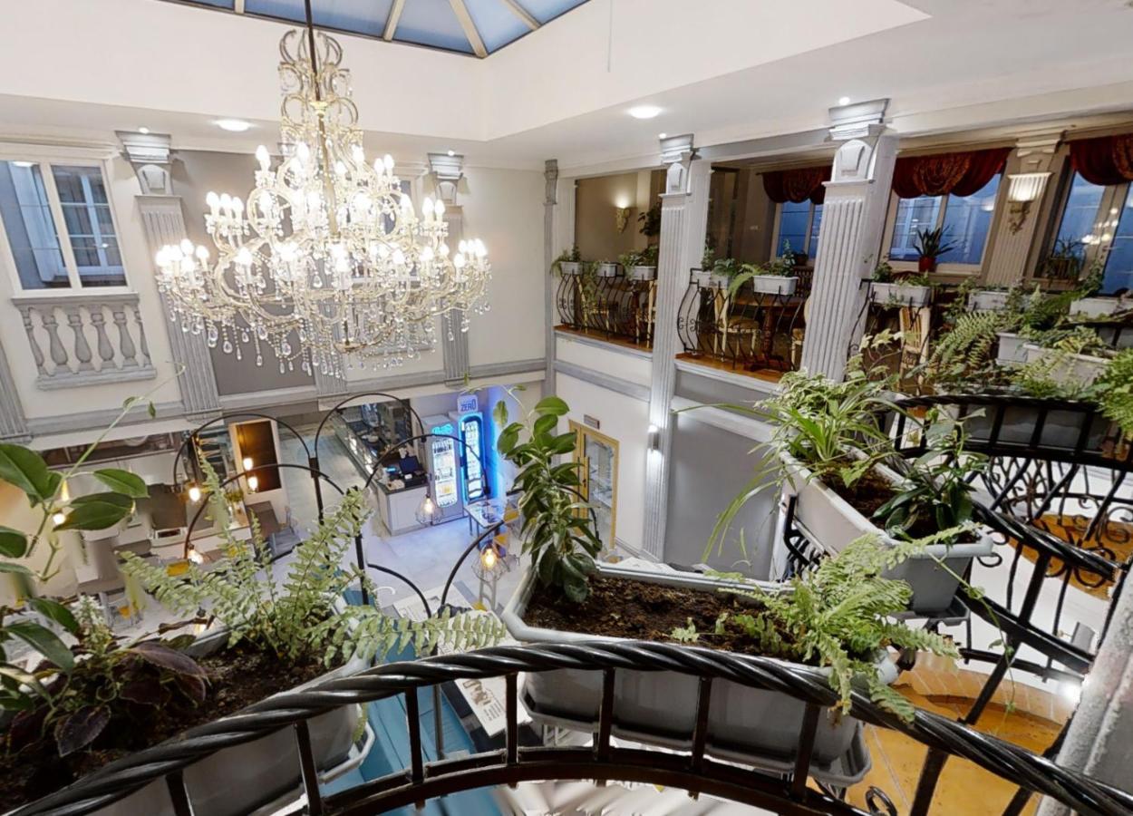 Pietrak Hotel Gniezno Exterior foto