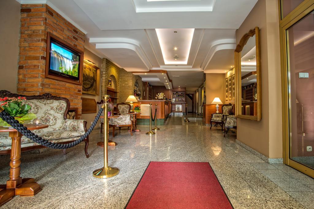 Pietrak Hotel Gniezno Exterior foto